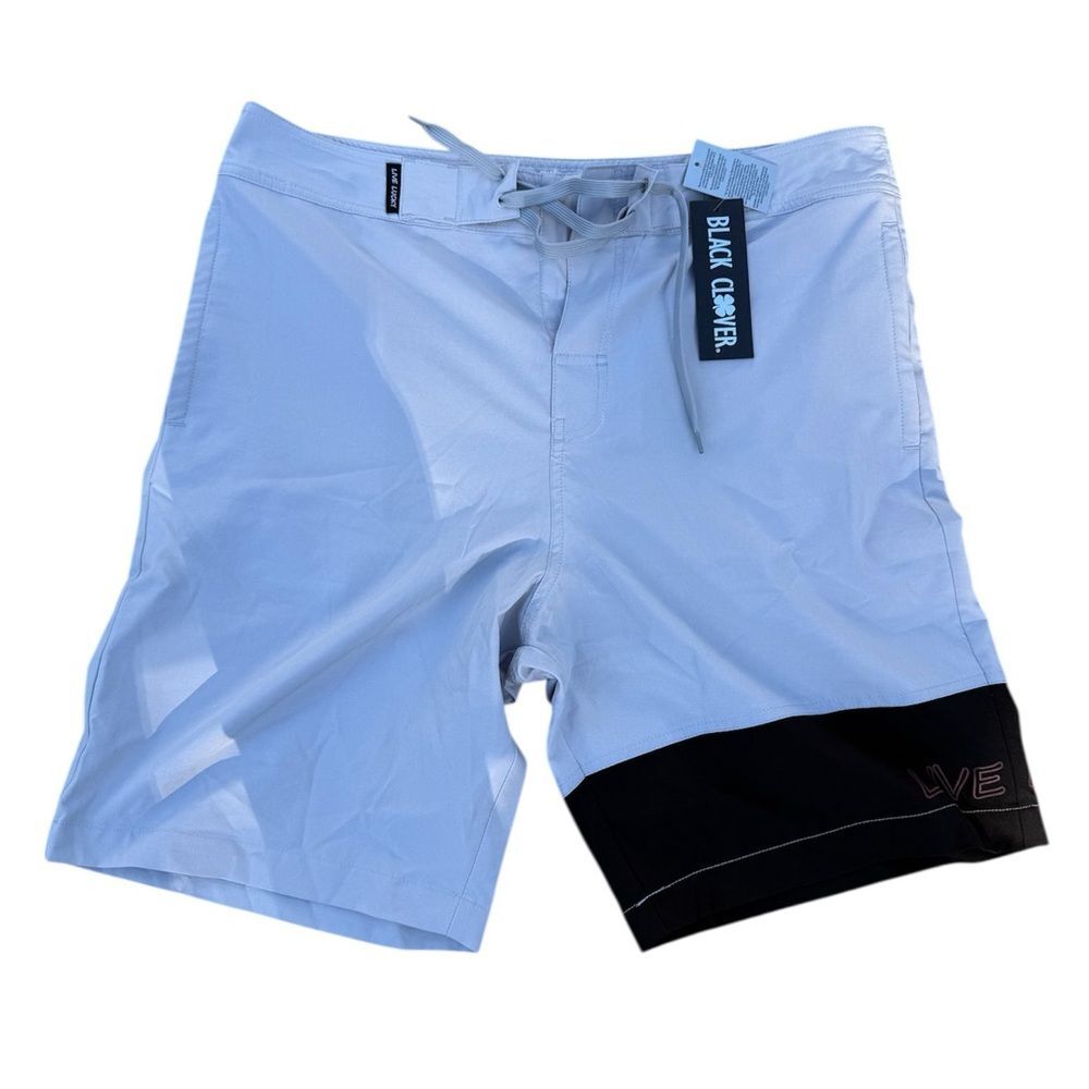 Black Clover Men’s Gray and Black Board Shorts Size Large (34-36) NWT
